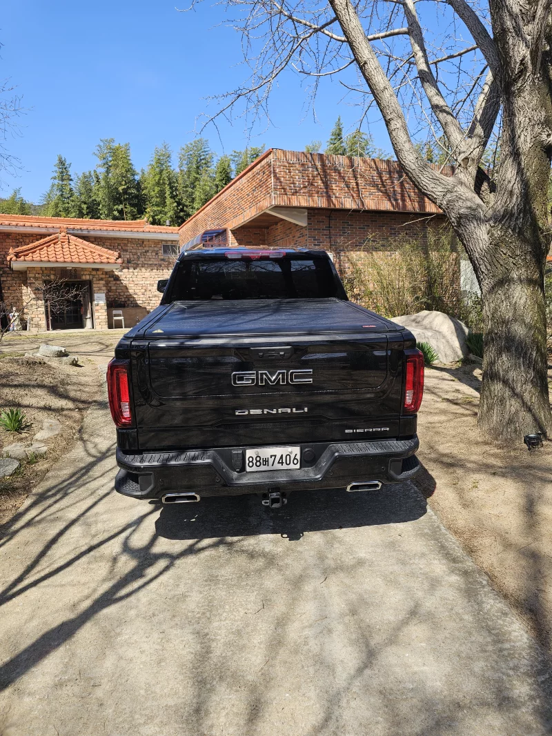 GMC SIERRA
