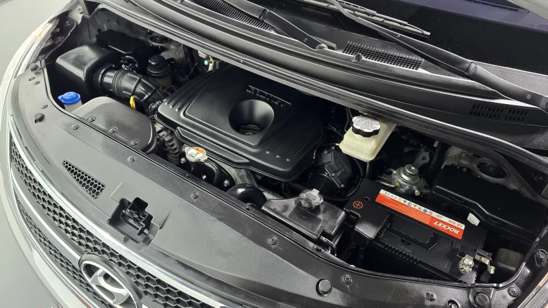 Hyundai Grand Starex