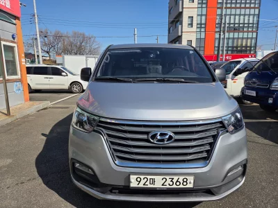 Hyundai Grand Starex