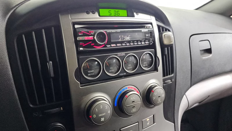 Hyundai Grand Starex