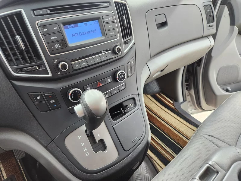 Hyundai Grand Starex