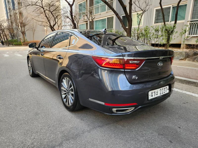 Kia K7