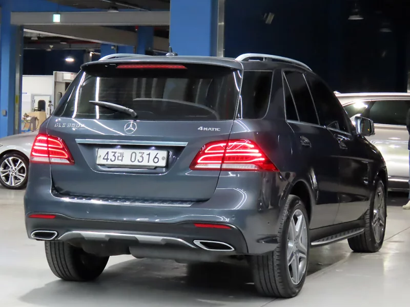 Mercedes-Benz GLE-Class