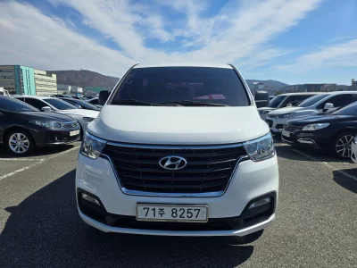 Hyundai Grand Starex