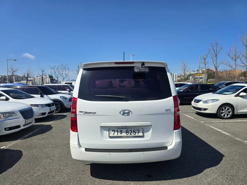 Hyundai Grand Starex