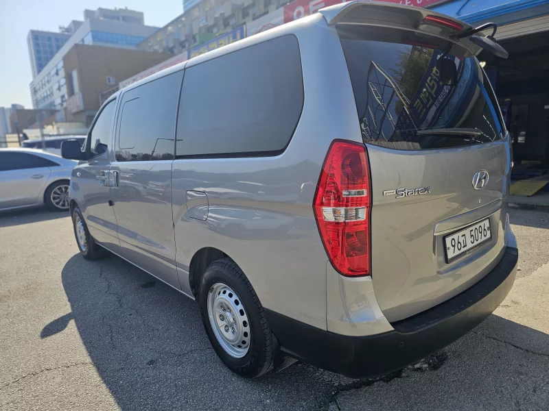 Hyundai Grand Starex