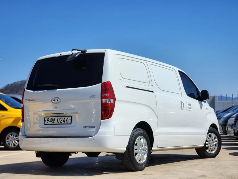 Hyundai Grand Starex