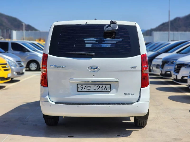 Hyundai Grand Starex