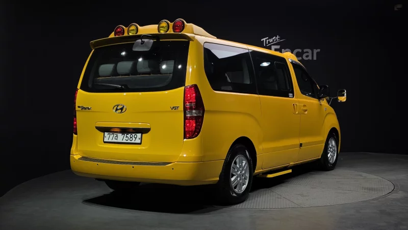 Hyundai Grand Starex