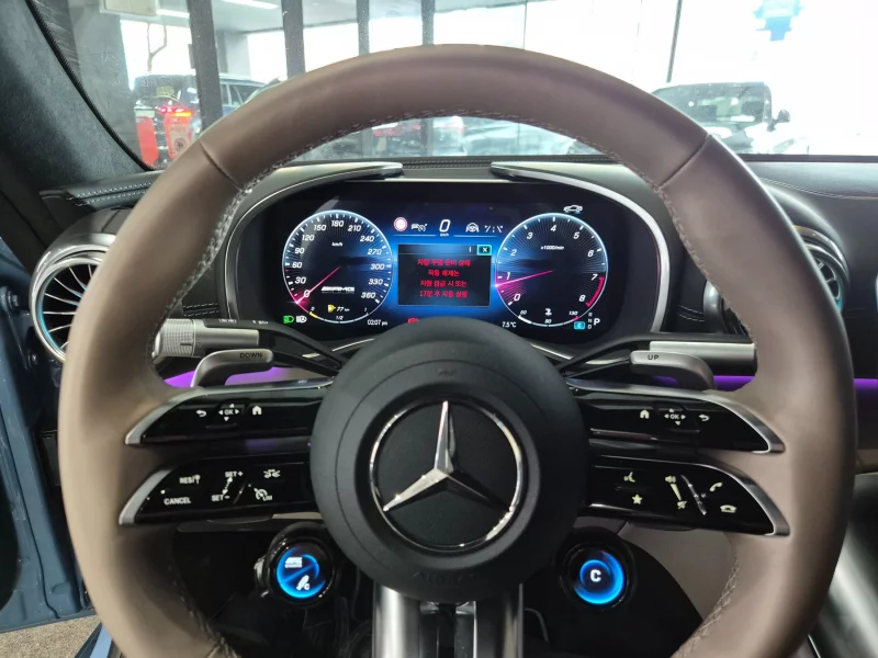 Mercedes-Benz SL-Class