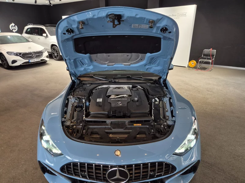 Mercedes-Benz SL-Class