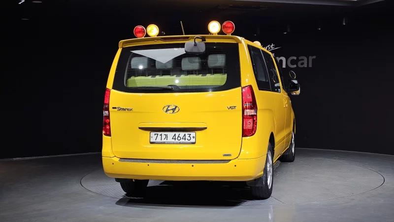 Hyundai Grand Starex