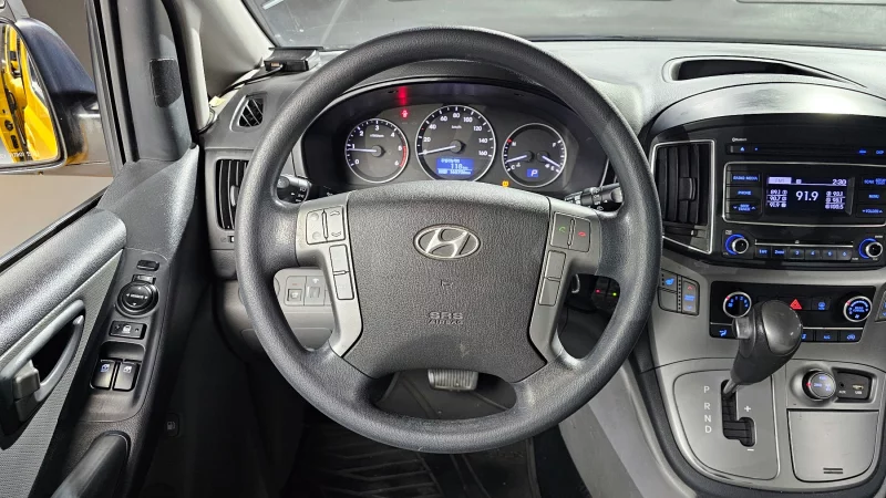 Hyundai Grand Starex