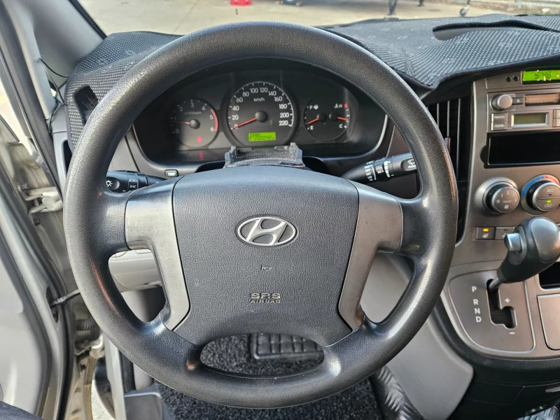 Hyundai Grand Starex