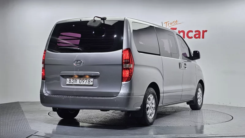 Hyundai Grand Starex