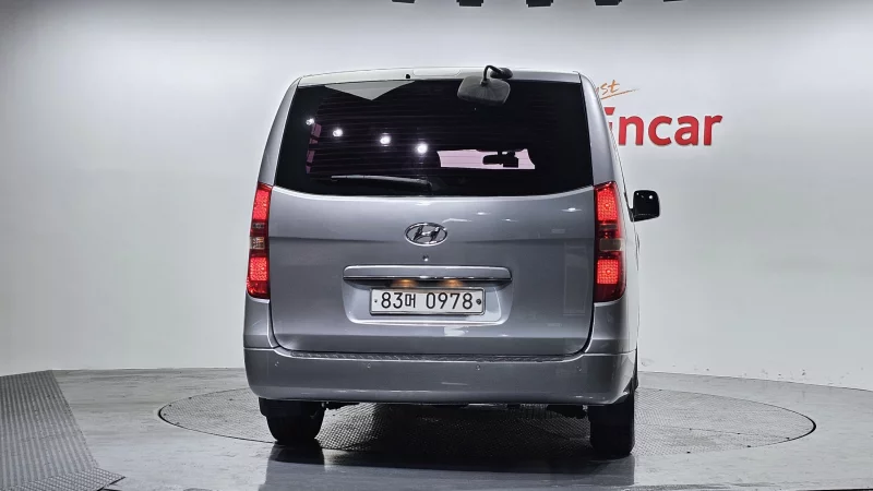 Hyundai Grand Starex