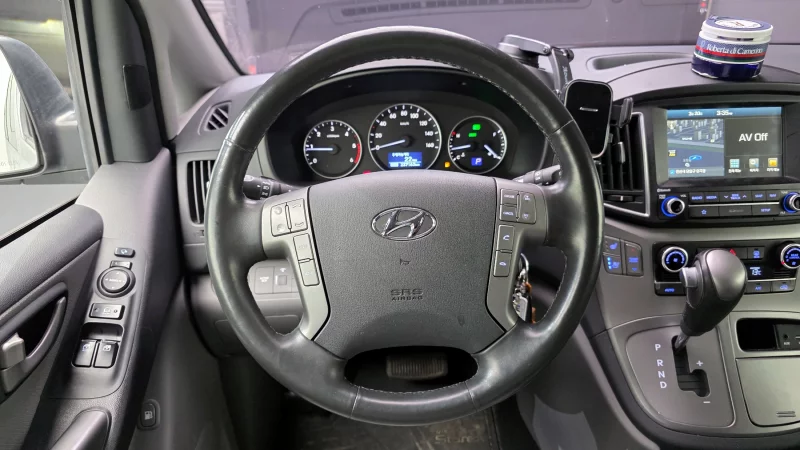 Hyundai Grand Starex