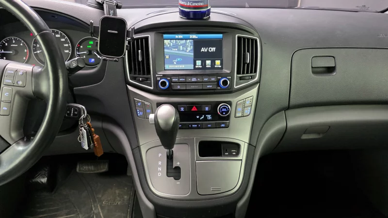 Hyundai Grand Starex