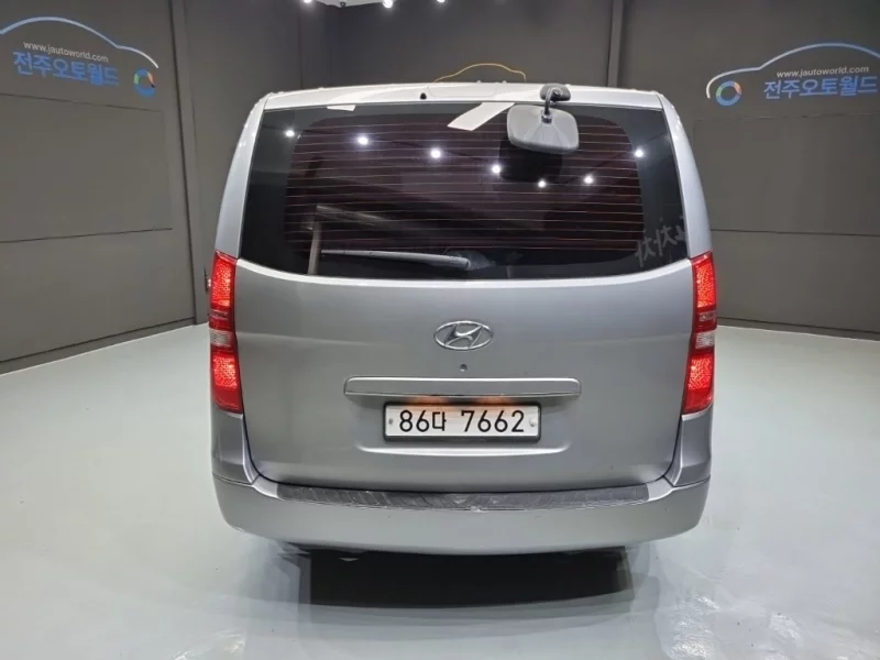 Hyundai Grand Starex