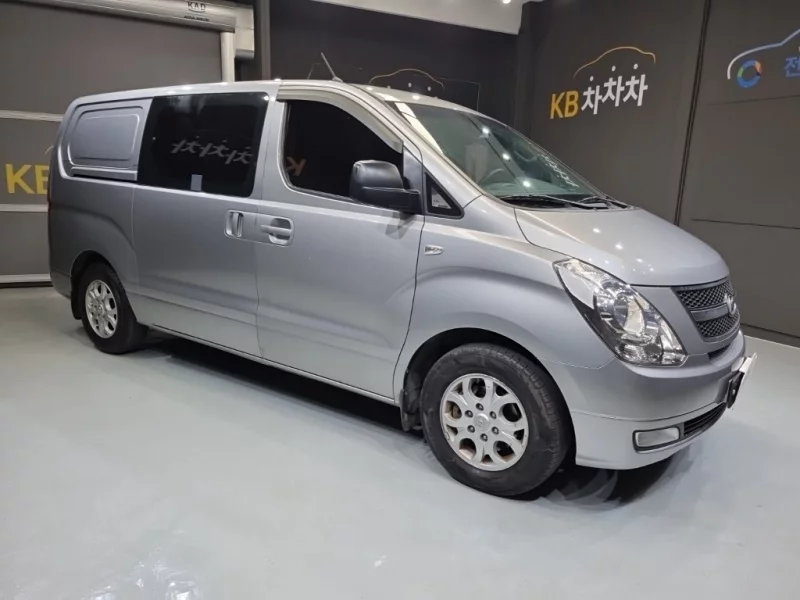 Hyundai Grand Starex