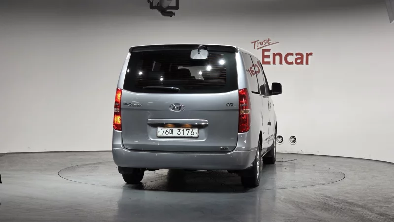 Hyundai Grand Starex