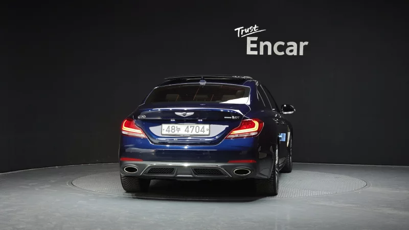 Genesis G70