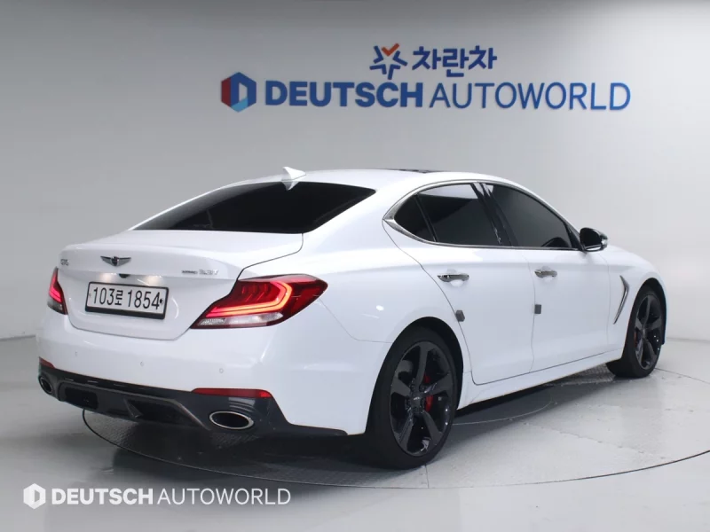Genesis G70