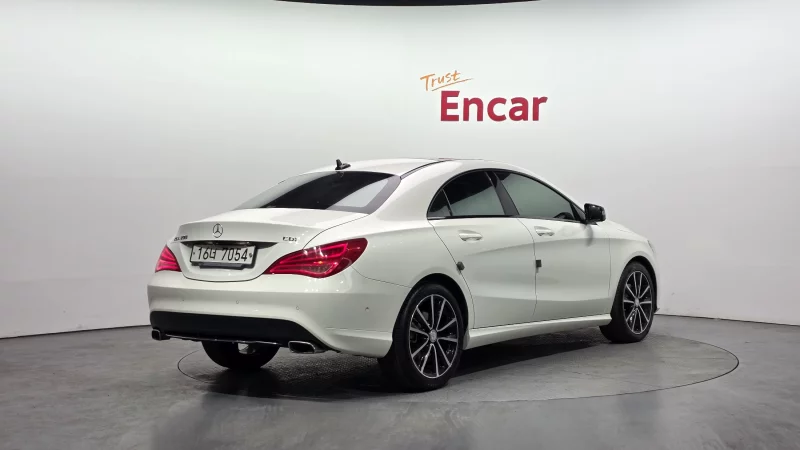 Mercedes-Benz CLA-Class