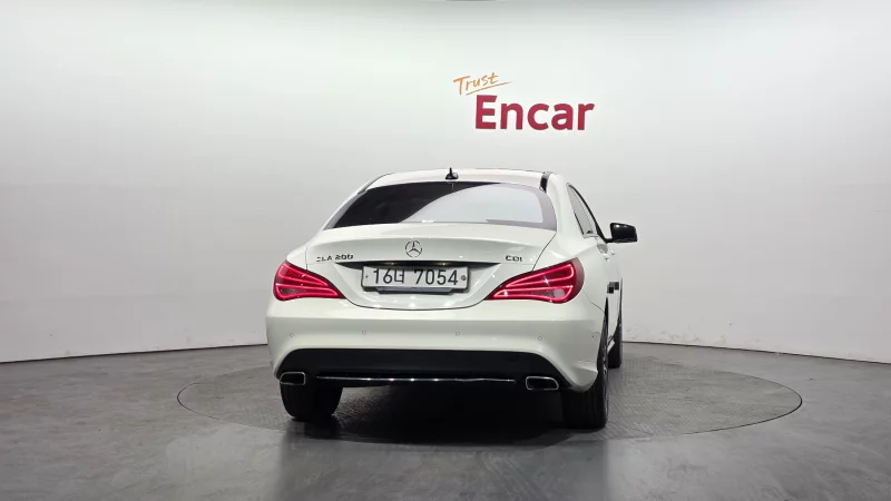 Mercedes-Benz CLA-Class