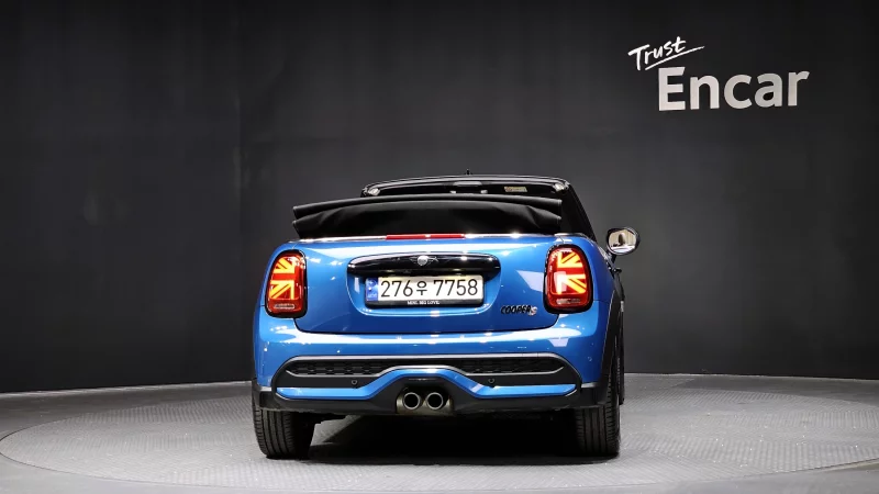 MINI Cooper Convertible