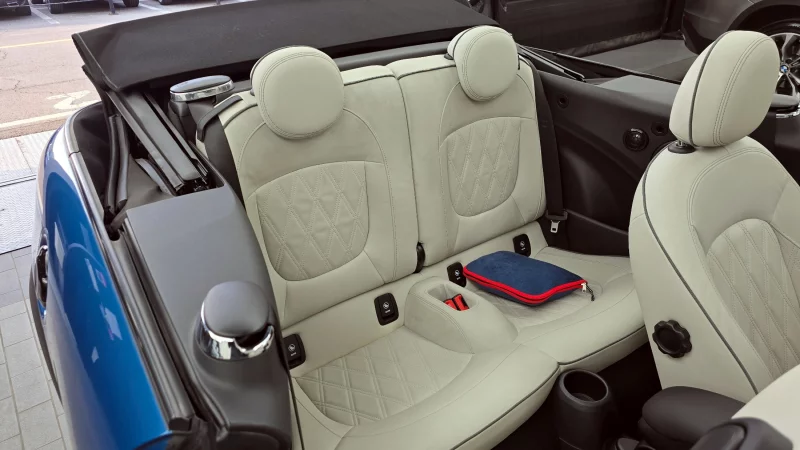 MINI Cooper Convertible