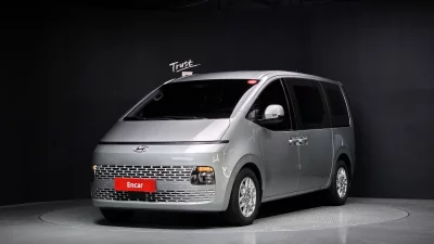 Hyundai Staria