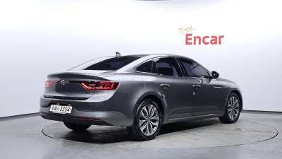 Renault SM6