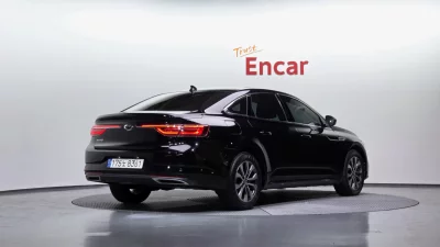 Renault SM6