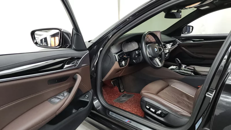 BMW 5-Series