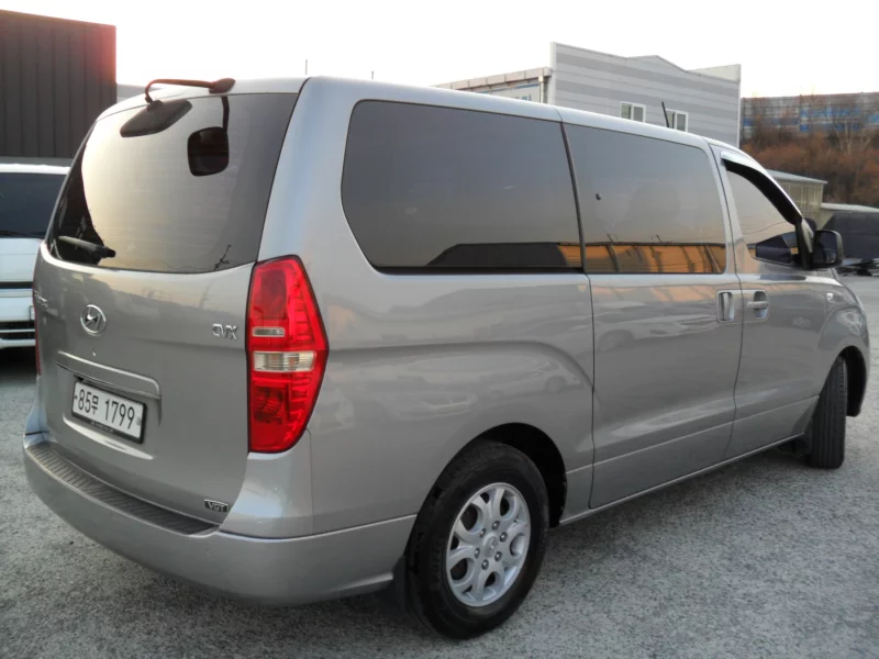 Hyundai Grand Starex