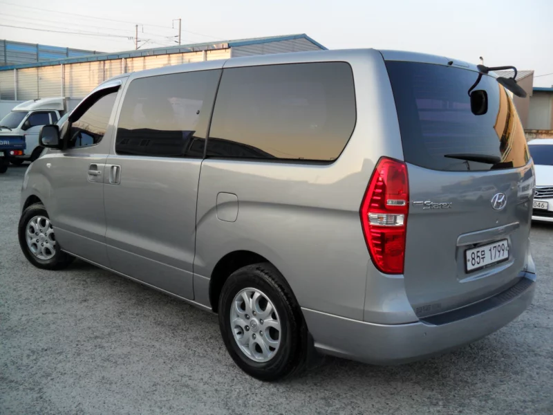 Hyundai Grand Starex