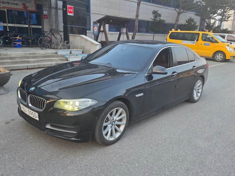 BMW 5-Series
