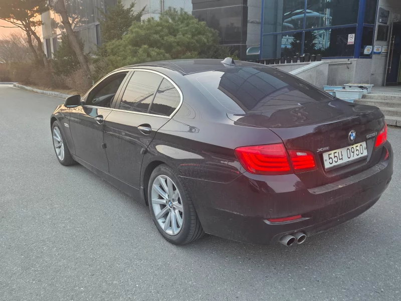 BMW 5-Series