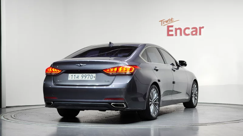 Hyundai Genesis