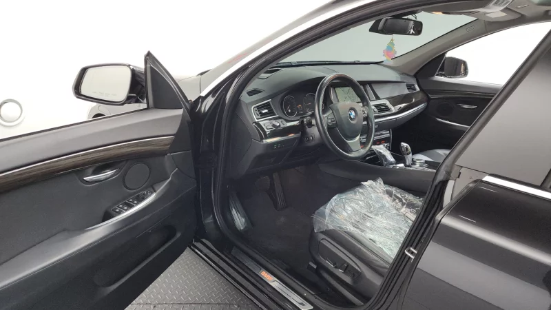 BMW 5-Series Gran Turismo