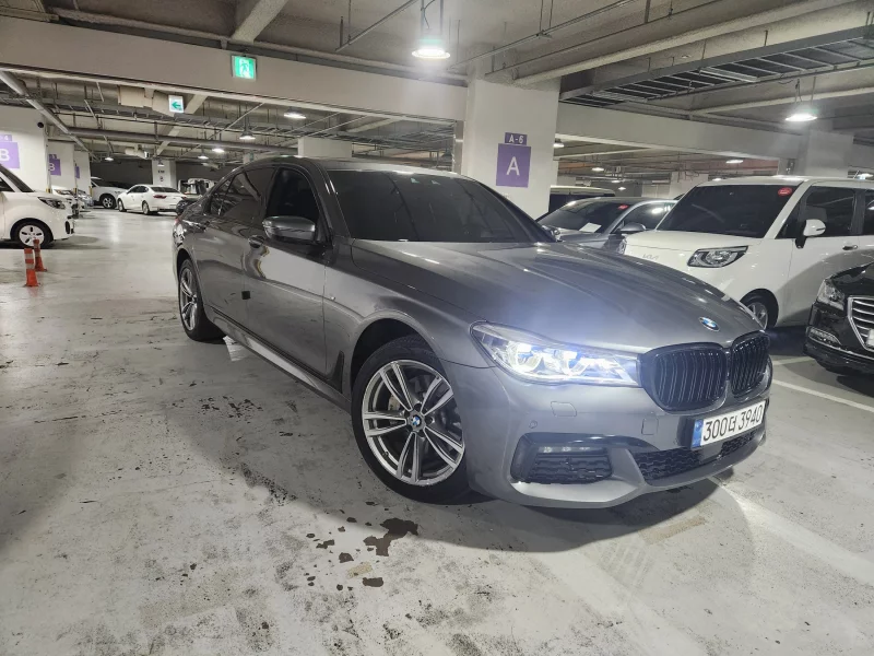 BMW 7-Series