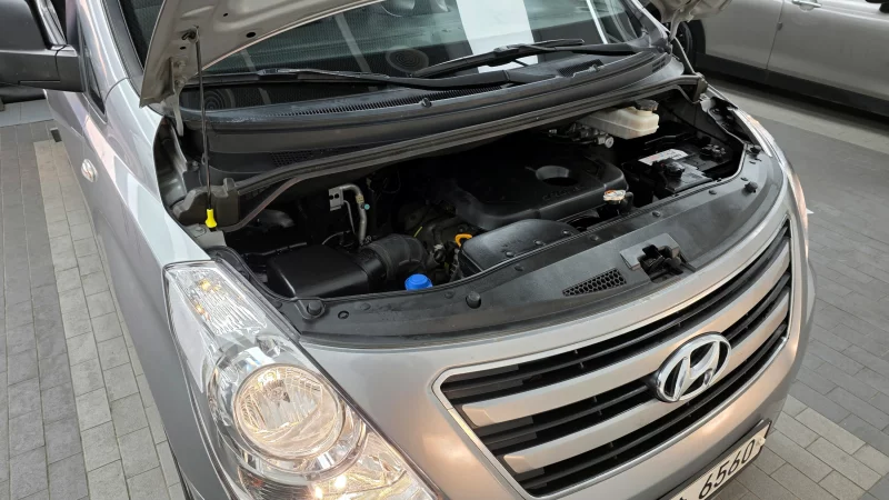 Hyundai Grand Starex