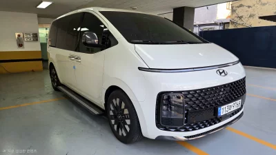Hyundai Staria