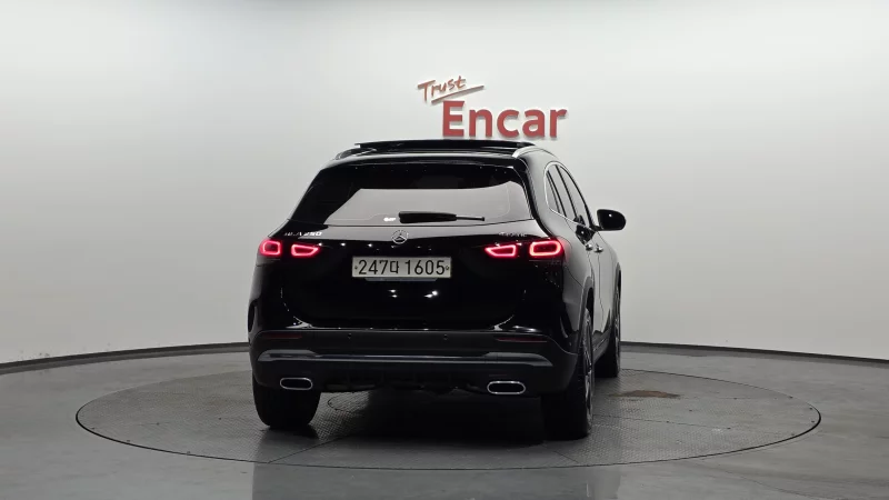 Mercedes-Benz GLA-Class