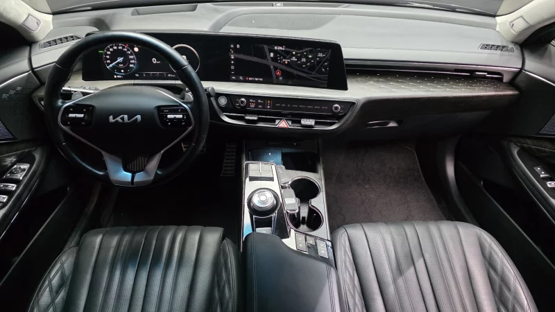 Kia K8