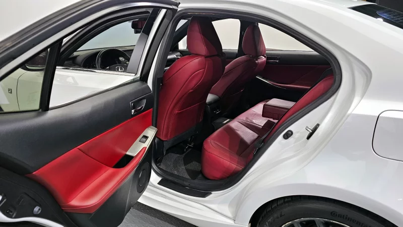 Lexus IS250