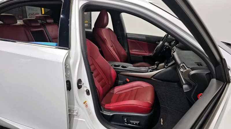 Lexus IS250