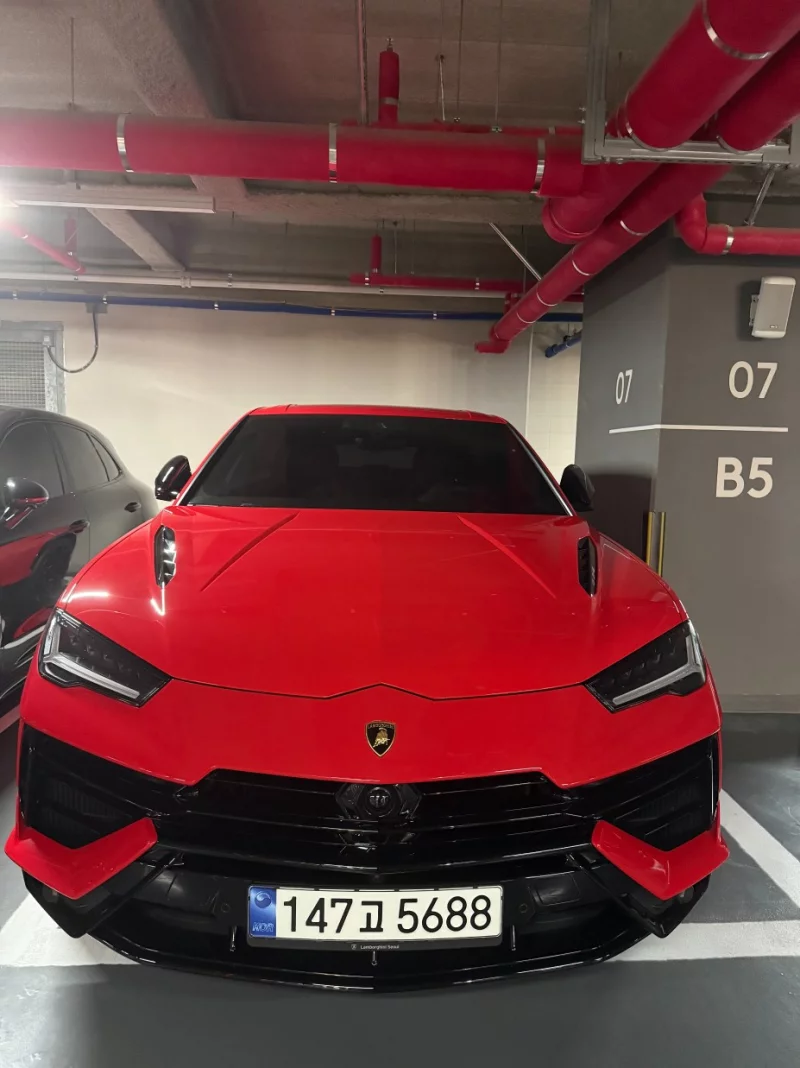 Lamborghini URUS