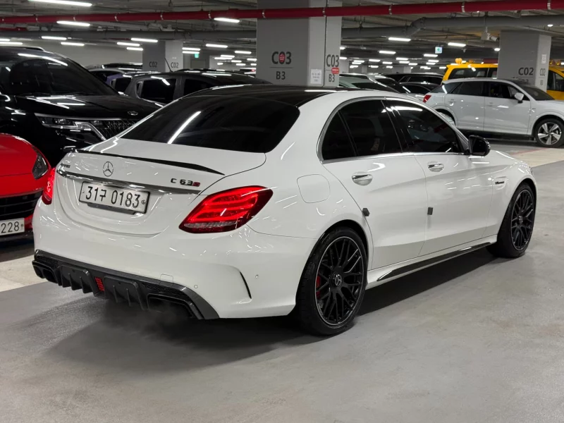 Mercedes-Benz C-Class